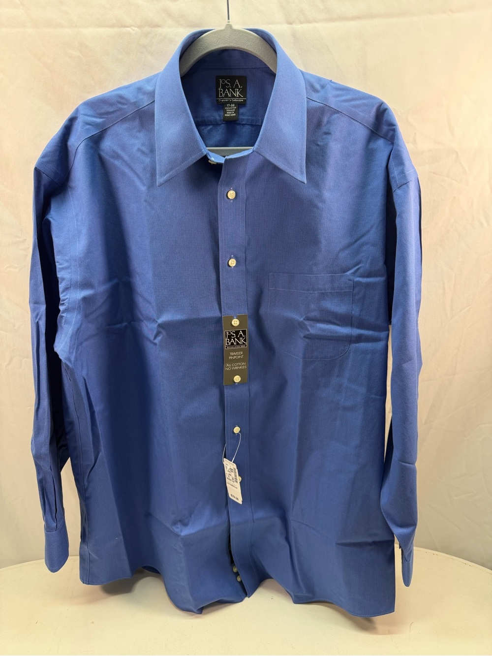 Jos. A. Bank Men's Blue Dress Shirt New with tags. Size 17 Sleeve Length 33